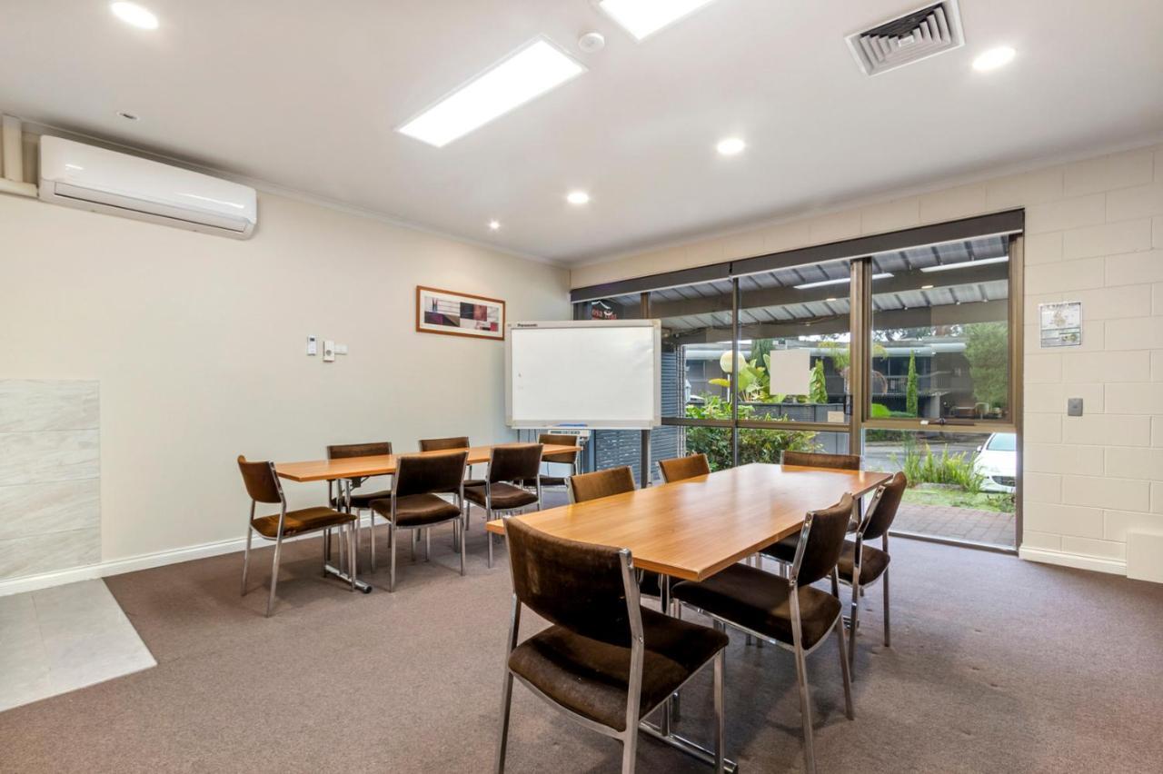 Wantirna Knox International Hotel And Apartments מראה חיצוני תמונה