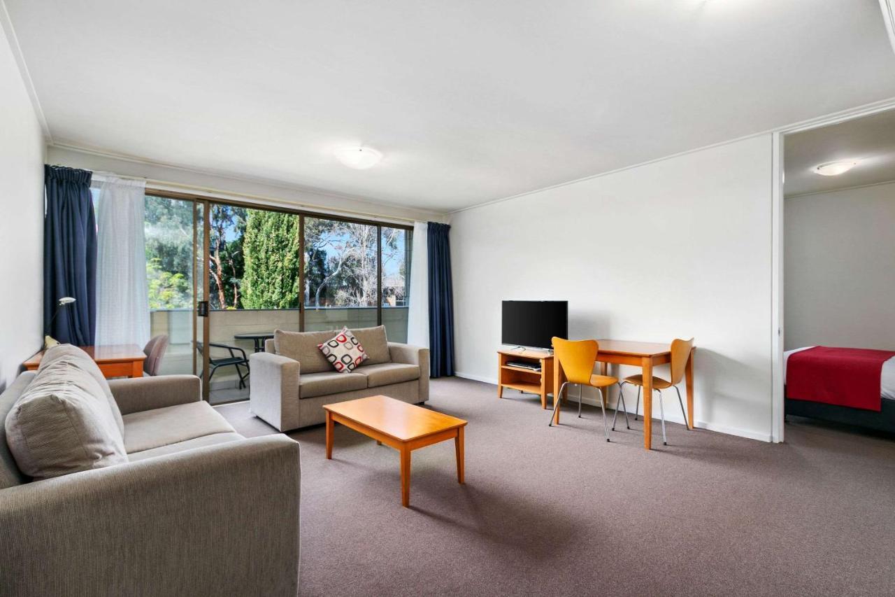 Wantirna Knox International Hotel And Apartments מראה חיצוני תמונה